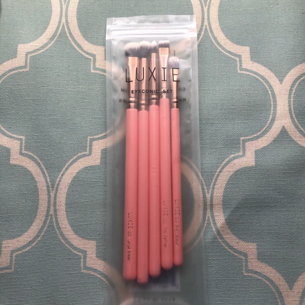 *NEW* Luxie Eyeconic Eye Brush Set